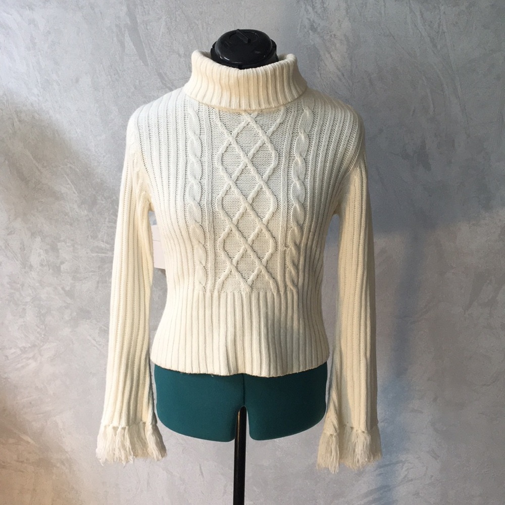 •VINTAGE• Cream Cable Knit Sweater From The 80’s